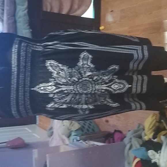 Dress - Picture 2 of 2